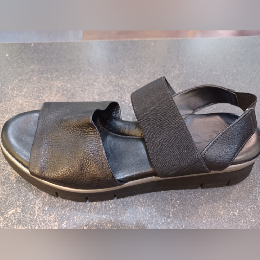 THE FLEXX Black Women's Sandals